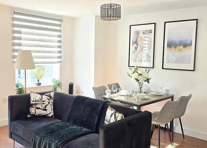 Hidden Chapter Manchester 2 Bedrooms s By Bevolve
